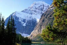 C7娱乐官网:国少1-2沙特开门黑 依合散出击滑倒+后防漏人.